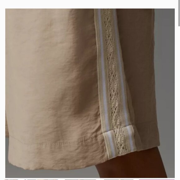 By Anthropologie Lace Side-Stripe Long Dressy Shorts Size X Small - Picture 4 of 9